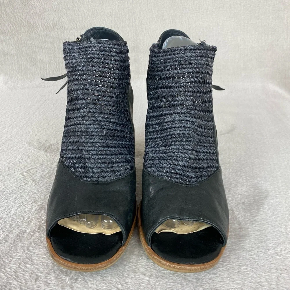 Paul Green Leilani Womens Sandal Heel US 10 UK 7.5 Black Woven Leather Heel